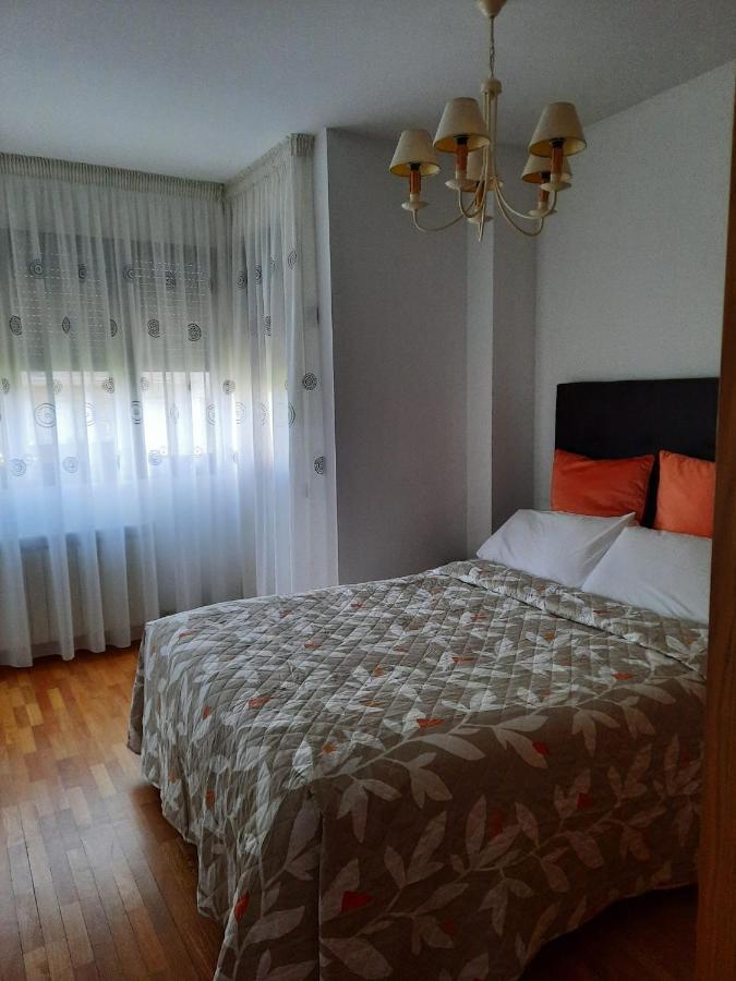 Apartamento Bulevar Burgo エクステリア 写真
